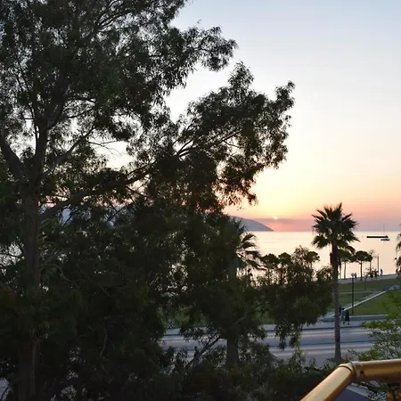 Noah 1 Bedroom 10 M From The Sea With Private Parking * Vlorë